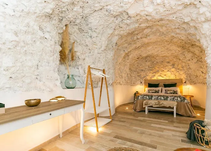 Cuevas Del Albaicin